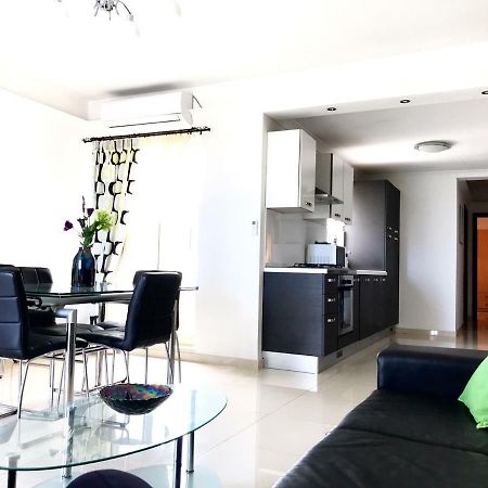 Savoy Apartment St. Paul's Bay Ngoại thất bức ảnh